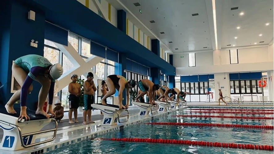 鱼翔浅底，"水"与争锋  探访北京雄狮游泳校队-Fish-in-the-water-water-and-competition-A-visit-to-the-Beijing-Lions-Varsity-Swimming-Team-_20211201173801